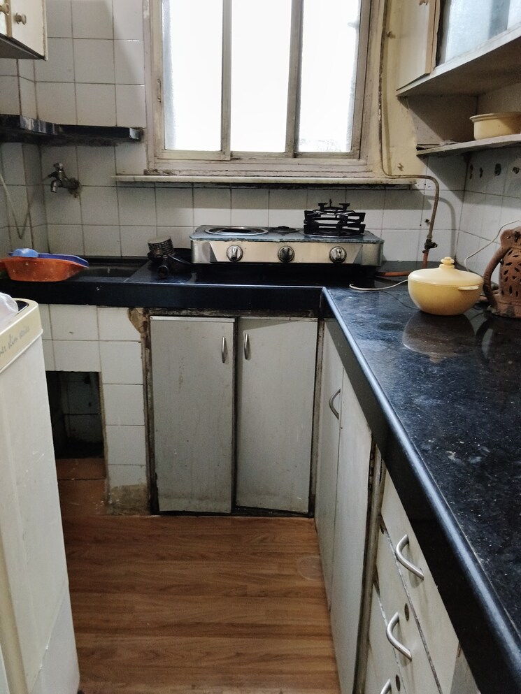 Kitchen, arahant-society 1.5 Bedroom 500 Sq.Ft. Apartment In Santacruz East Mumbai 8849975