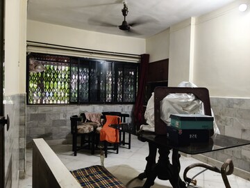 Master Bedroom in 1 BHK Apartment at Sagar Avenue, Santacruz East – for Rent