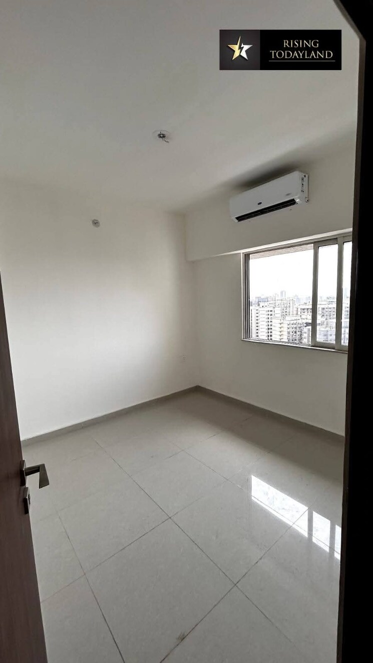 Room, omkar-signet 1 Bedroom 333 Sq.Ft. Apartment In Malad East Mumbai 8849987