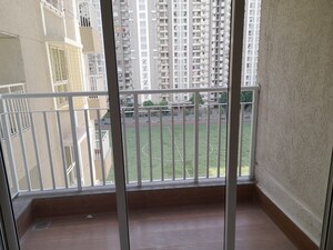 2 BHK Apartment For Sale in Lodha Amara, Kolshet Road