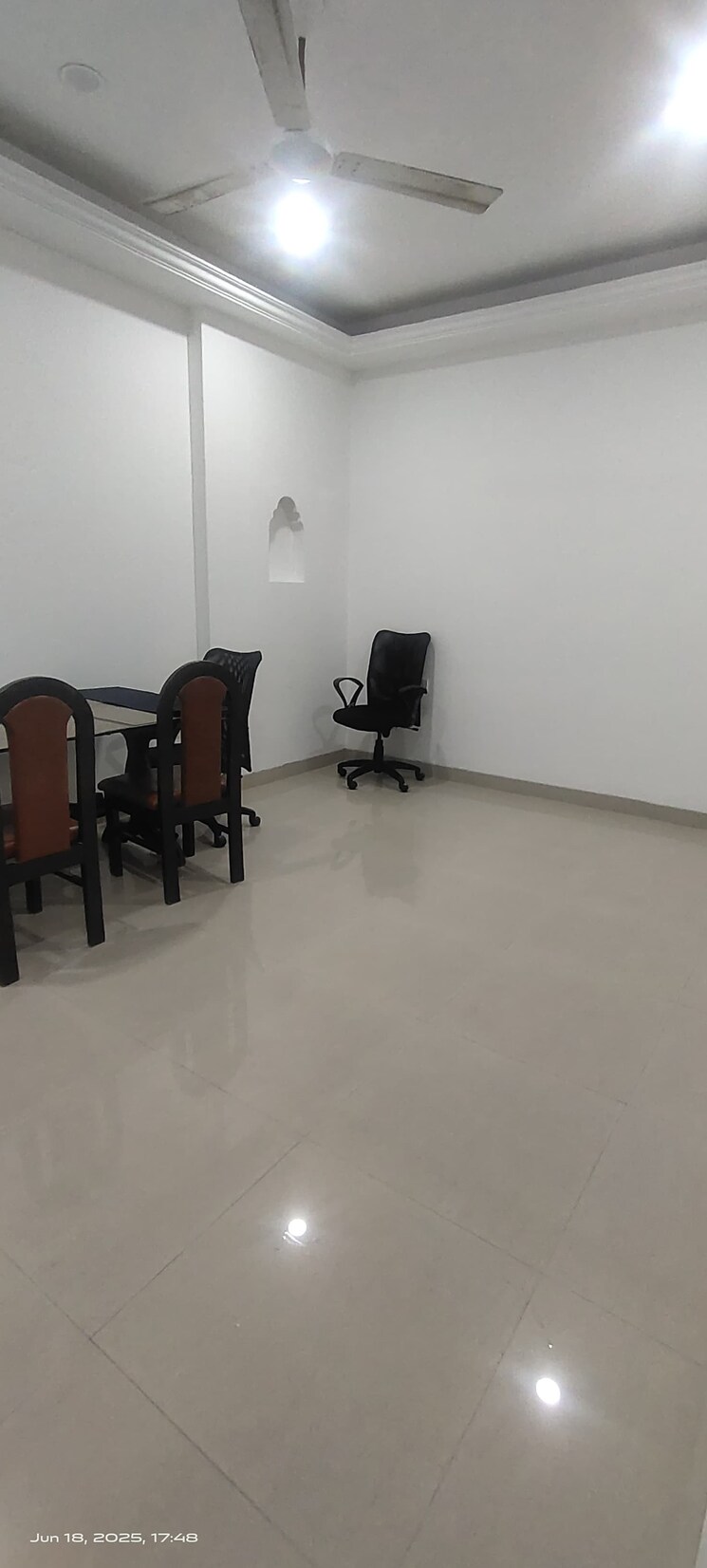 Gym, meethi-hill-crest-apartment 2 Bedroom 1200 Sq.Ft. Apartment In Bandra West Mumbai 8849995