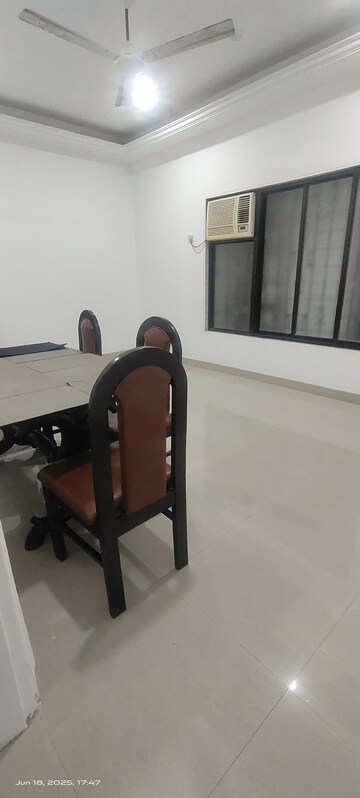 Furnished Amenities in 2 BHK Apartment at Meethi Hill Crest Apartment, Bandra West – for Rent