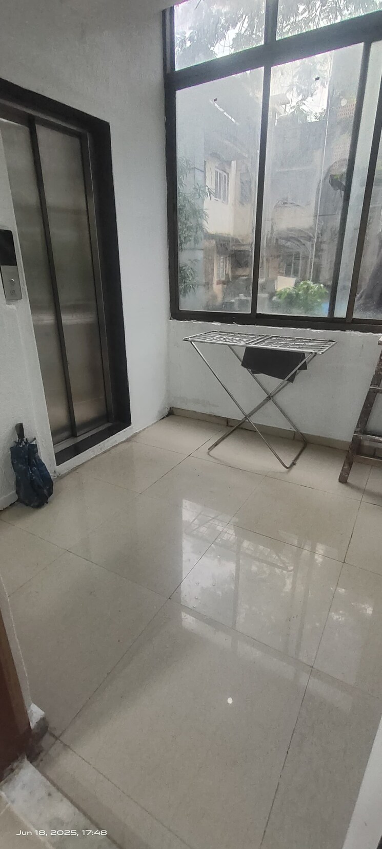 Living Room, meethi-hill-crest-apartment 2 Bedroom 1200 Sq.Ft. Apartment In Bandra West Mumbai 8849995