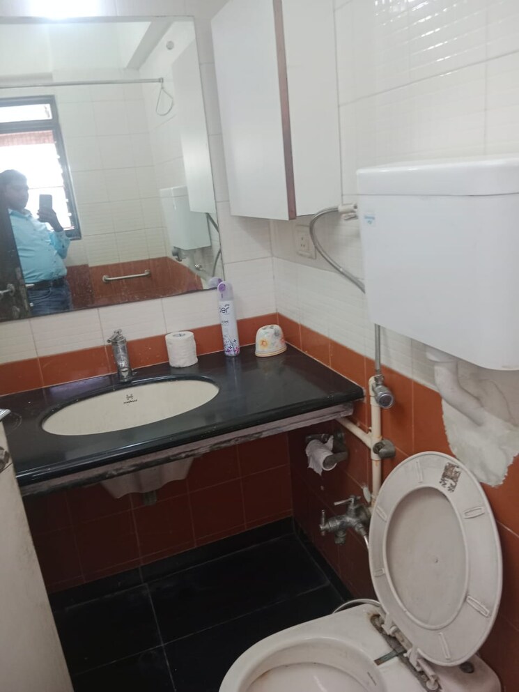 Bathroom, shubhlaxmi-apartments 2 Bedroom 770 Sq.Ft. Apartment In Khar West Mumbai 8849998