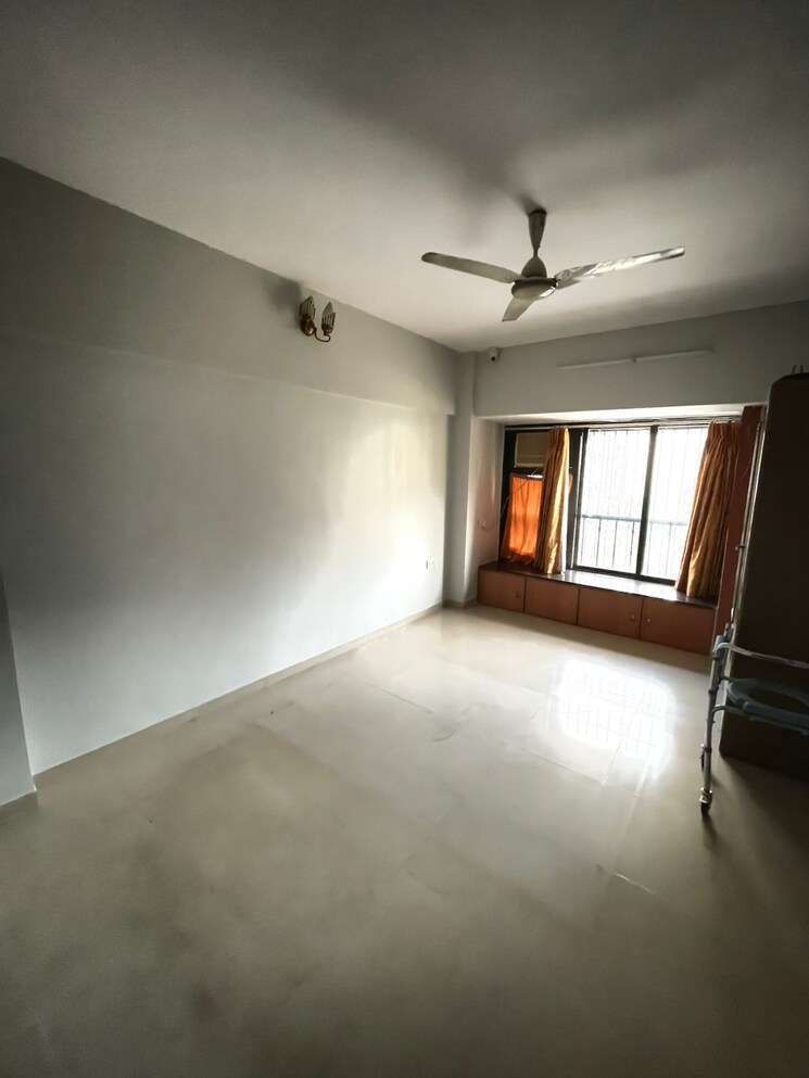 Room, shailesh-apartment 2 Bedroom 900 Sq.Ft. Apartment In Khar West Mumbai 8849999