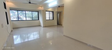 Room in 2 BHK Apartment at Divine Shivom, Khar West – for Rent