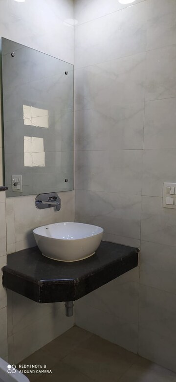 Bathroom in 1 RK Builder Floor at Baani Square, Sector 50 – for Rent