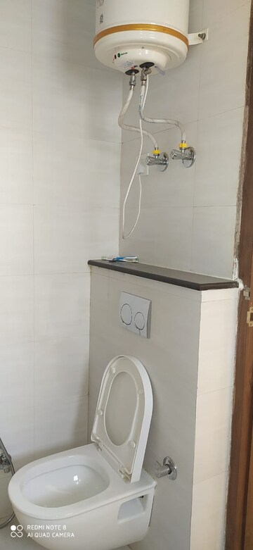 Bathroom in 1 RK Builder Floor at Baani Square, Sector 50 – for Rent