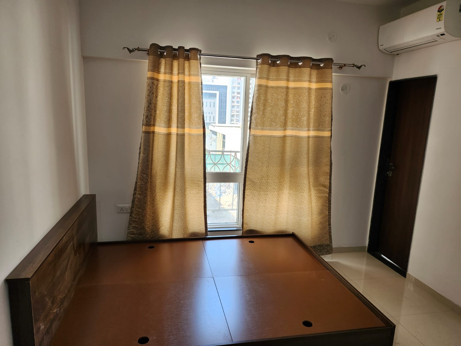 1 Rk+ Pooja Room Apartment For Rent in Gera World of Joy