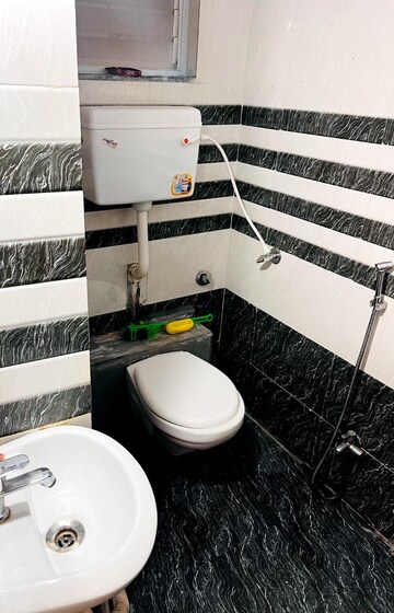 Room in  Pg at Model Colony – for Rent
