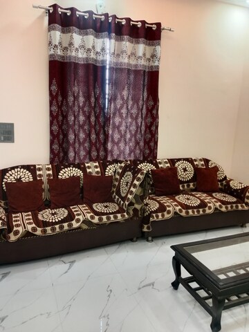 2 BHK Builder Floor For Rent in Sector 13
