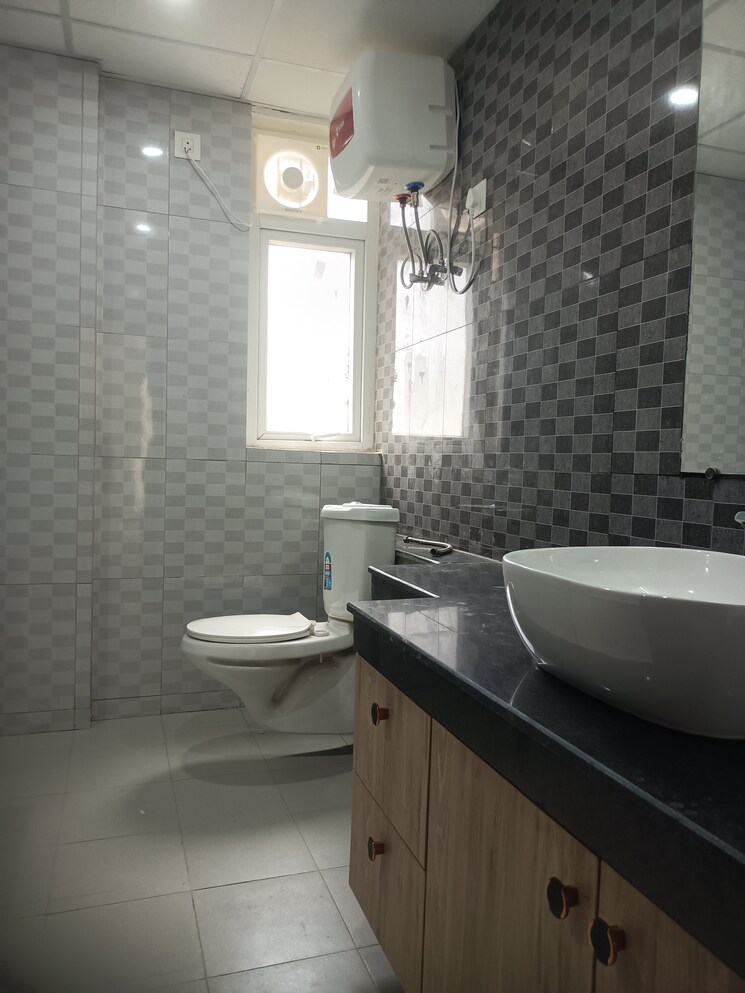 Bathroom, lotus-panache 4 Bedroom 2798 Sq.Ft. Apartment In Sector 110 Noida 8850073