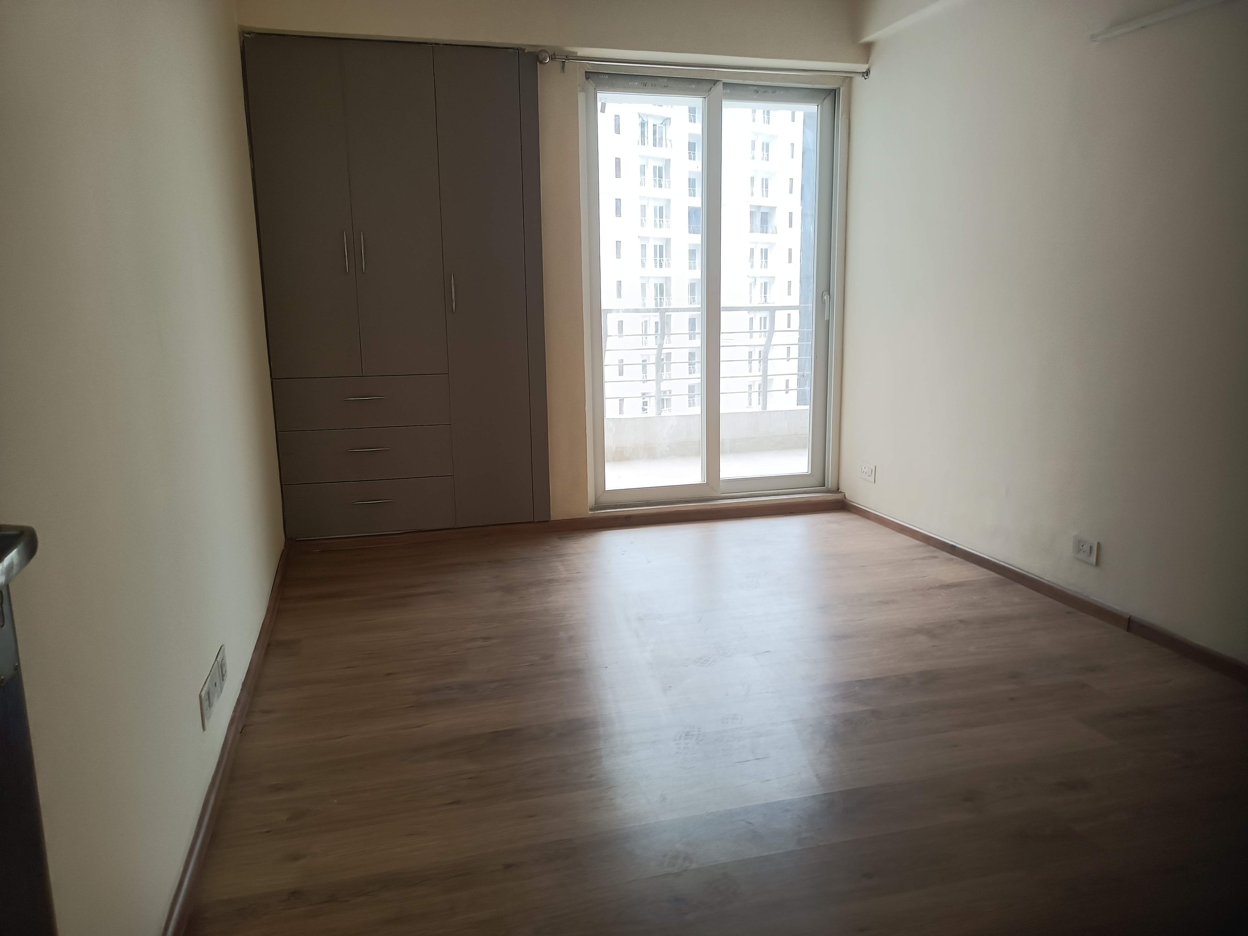 4 BHK + Servant Room Apartment For Rent in Lotus Panache