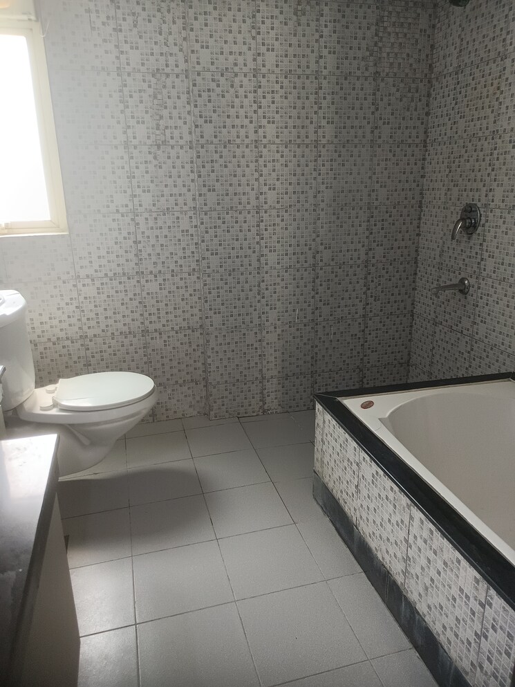 Bathroom, the-3c-lotus-panache 4 Bedroom 2798 Sq.Ft. Apartment In Sector 110 Noida 8850092