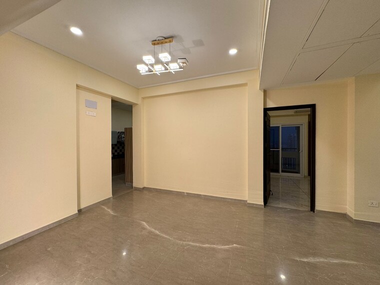 Room, prateek-wisteria 3 Bedroom 1560 Sq.Ft. Apartment In Sector 77 Noida 8850098