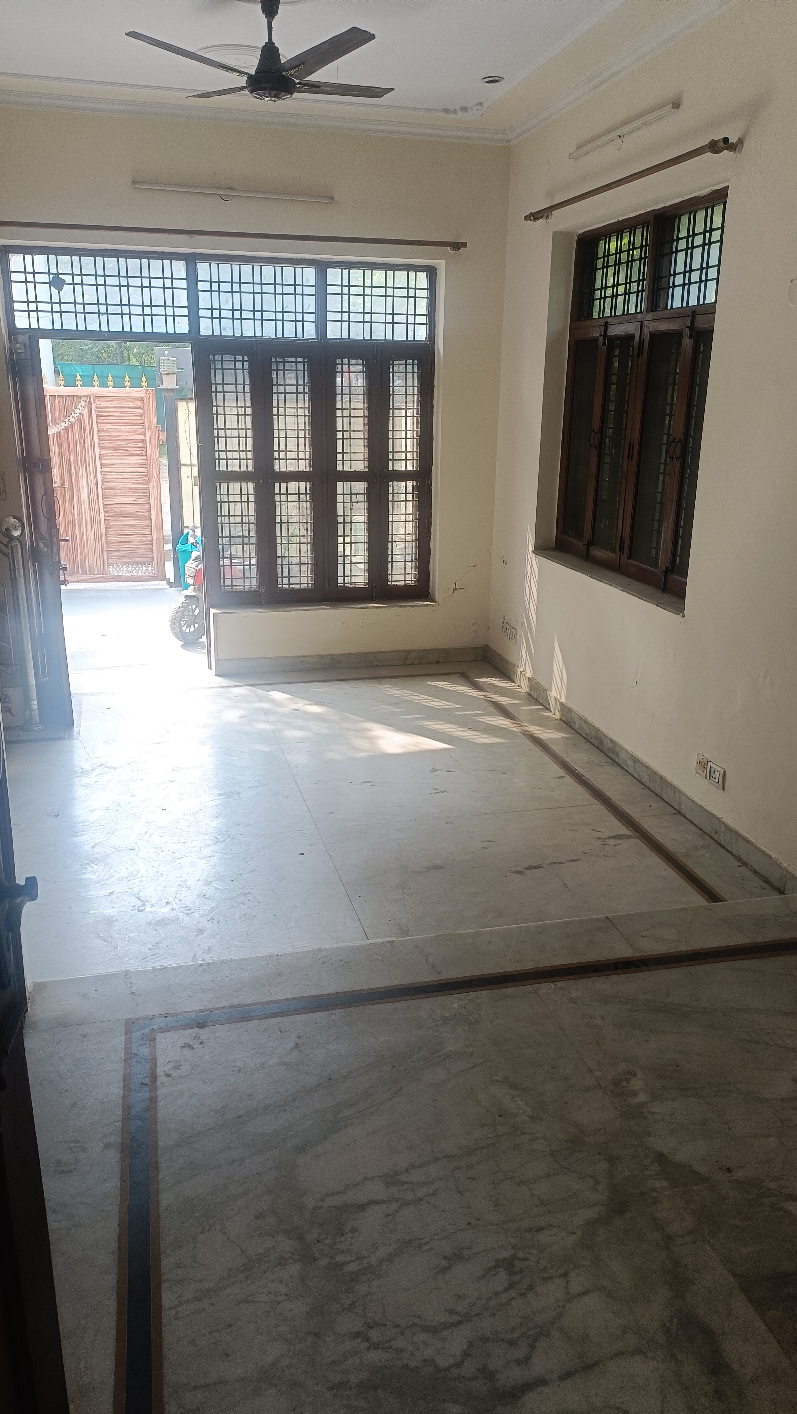 1.5 BHK + Study Room Builder Floor For Rent in Palam Vihar Residents Association