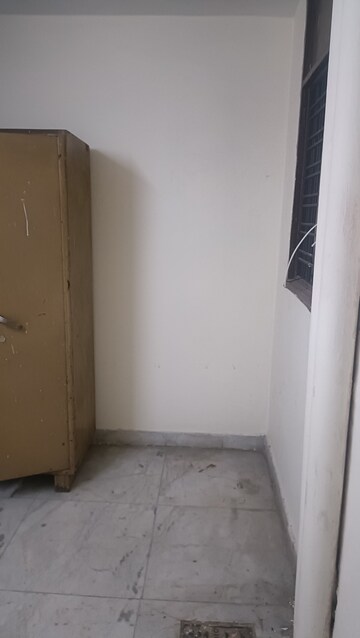 Room in 4 BHK Independent House at Palam Vihar Residents Association, Palam Vihar – for Sale