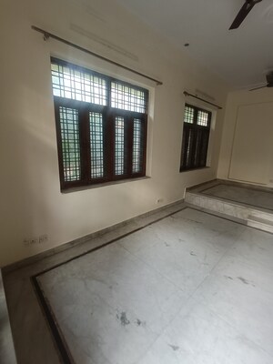 Room in 4 BHK Independent House at Palam Vihar Residents Association, Palam Vihar – for Sale