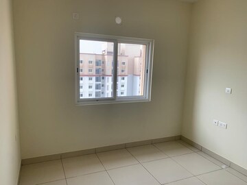 Room in 2 BHK Apartment at Prestige Jindal City, Bagalakunte – for Rent