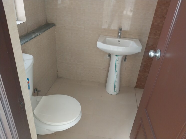 Bathroom, aditya-empress-towers 3 Bedroom 2385 Sq.Ft. Apartment In Shaikpet Hyderabad 8850167