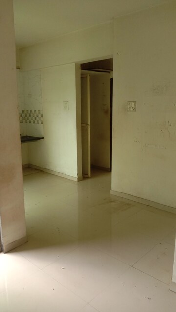 Room in 1 BHK Apartment at Rudis Shivalik, Daighar Gaon – for Rent