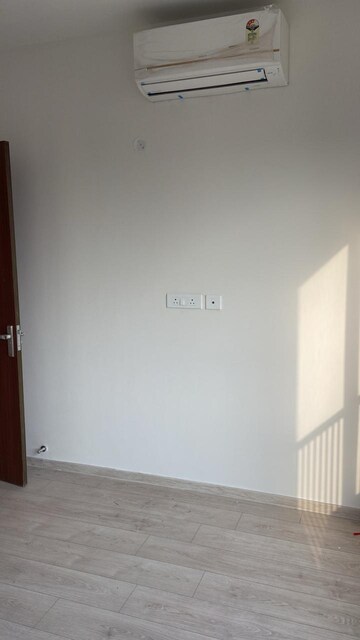 Room in 3 BHK Apartment at Shapoorji Pallonji Joyville Gurgaon, Sector 102 – for Sale