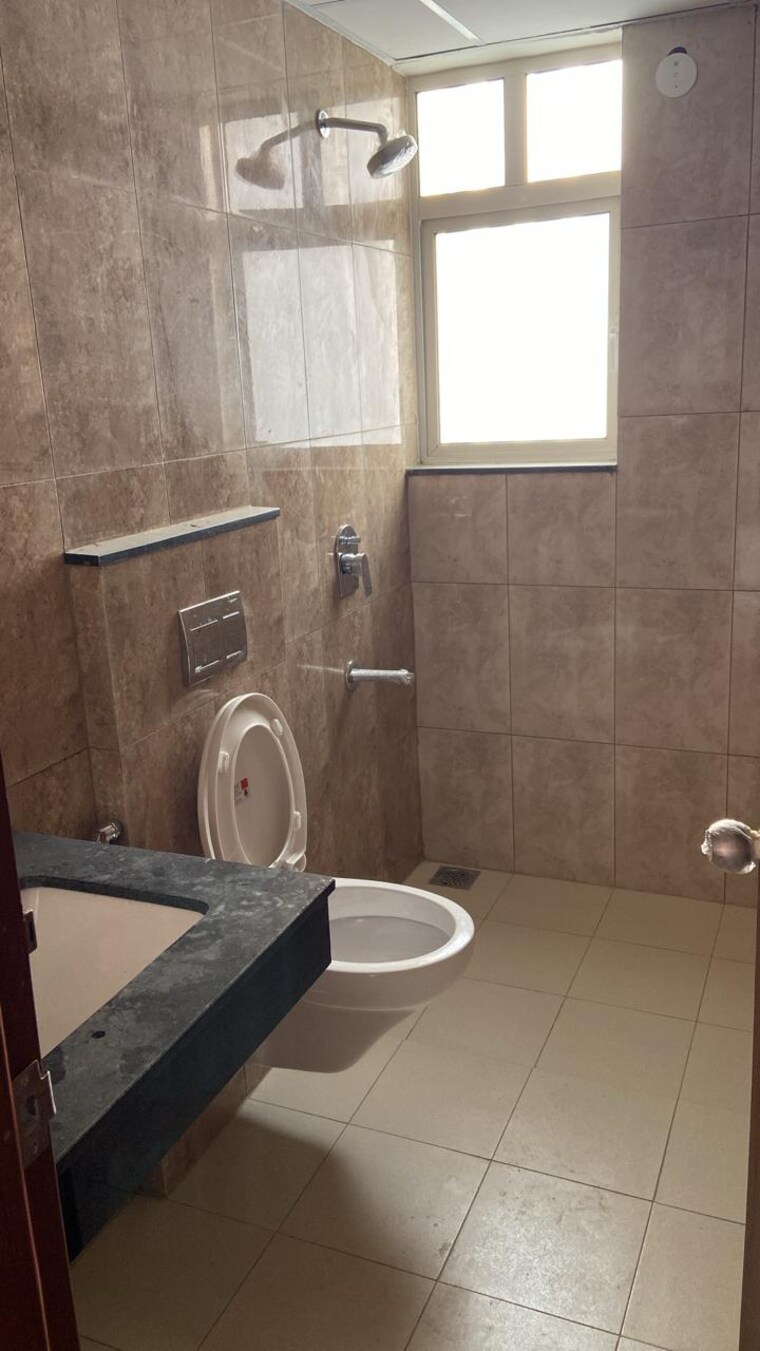 Bathroom, shapoorji-pallonji-joyville-gurgaon 3 Bedroom 1692 Sq.Ft. Apartment In Sector 102 Gurgaon 8850207