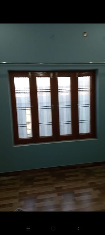 Room in 2 BHK Independent House at Jankipuram Vistar – for Rent