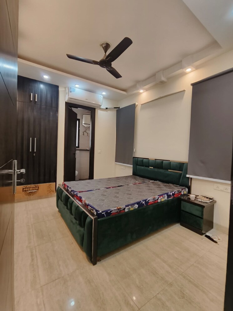 Bedroom, sector 57 3.5 Bedroom 2500 Sq.Ft. Builder Floor In Sector 57 Gurgaon 8850232