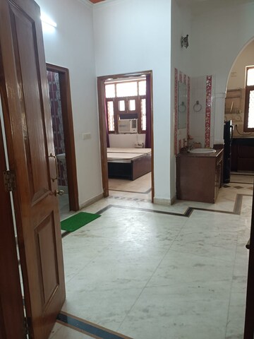 Room in 2 BHK Apartment at Shiv Shakti Apartments Gurgaon, Sector 54 – for Rent