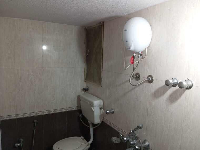 Bathroom, vishveshwar-tower 2 Bedroom 960 Sq.Ft. Apartment In Bhayandar East Thane 8850352