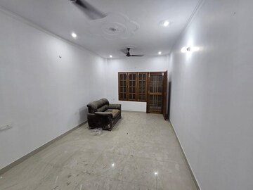 1.5 BHK Builder Floor For Rent in Aliganj