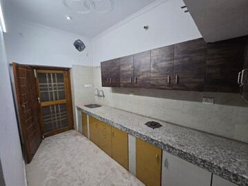 Kitchen in 1.5 BHK Builder Floor at Aliganj – for Rent