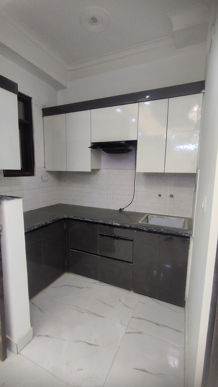 Kitchen, sector 73 1 Bedroom 700 Sq.Ft. Builder Floor In Sector 73 Noida 8850428