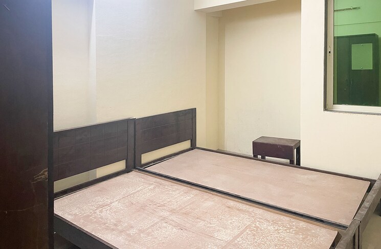 Room, thane west Pg For Boys In Thane West 8850406