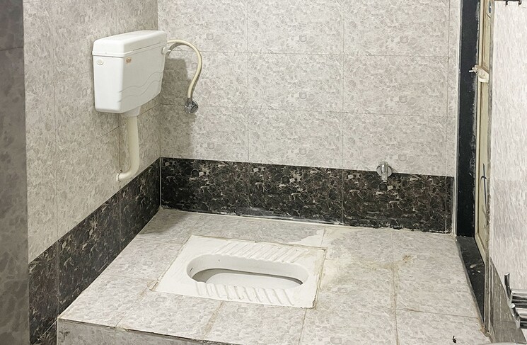 Bathroom, thane west Pg For Boys In Thane West 8850406