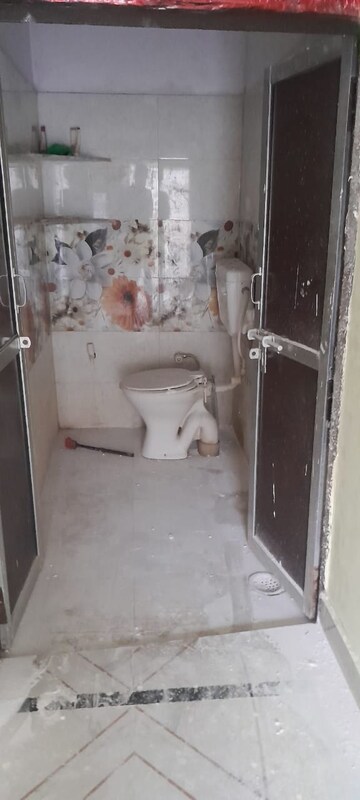 Bathroom in 2 BHK Independent House at Jankipuram – for Rent