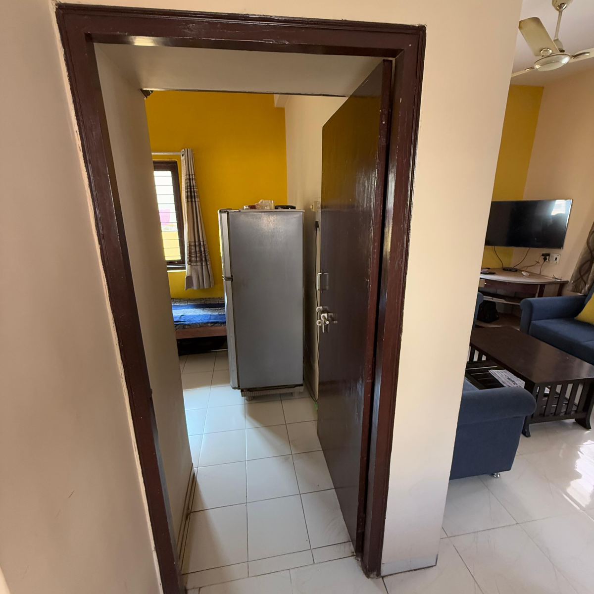 3 BHK + Servant Room Apartment For Rent in Orchid Flora