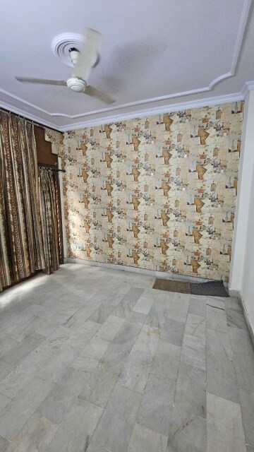 Bedroom in 3 BHK Builder Floor at New Rajinder Nagar – for Rent
