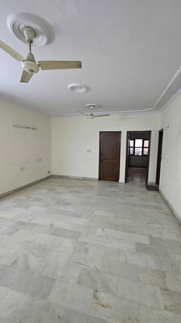3 BHK + Study Room,Extra Room Builder Floor For Rent in New Rajinder Nagar