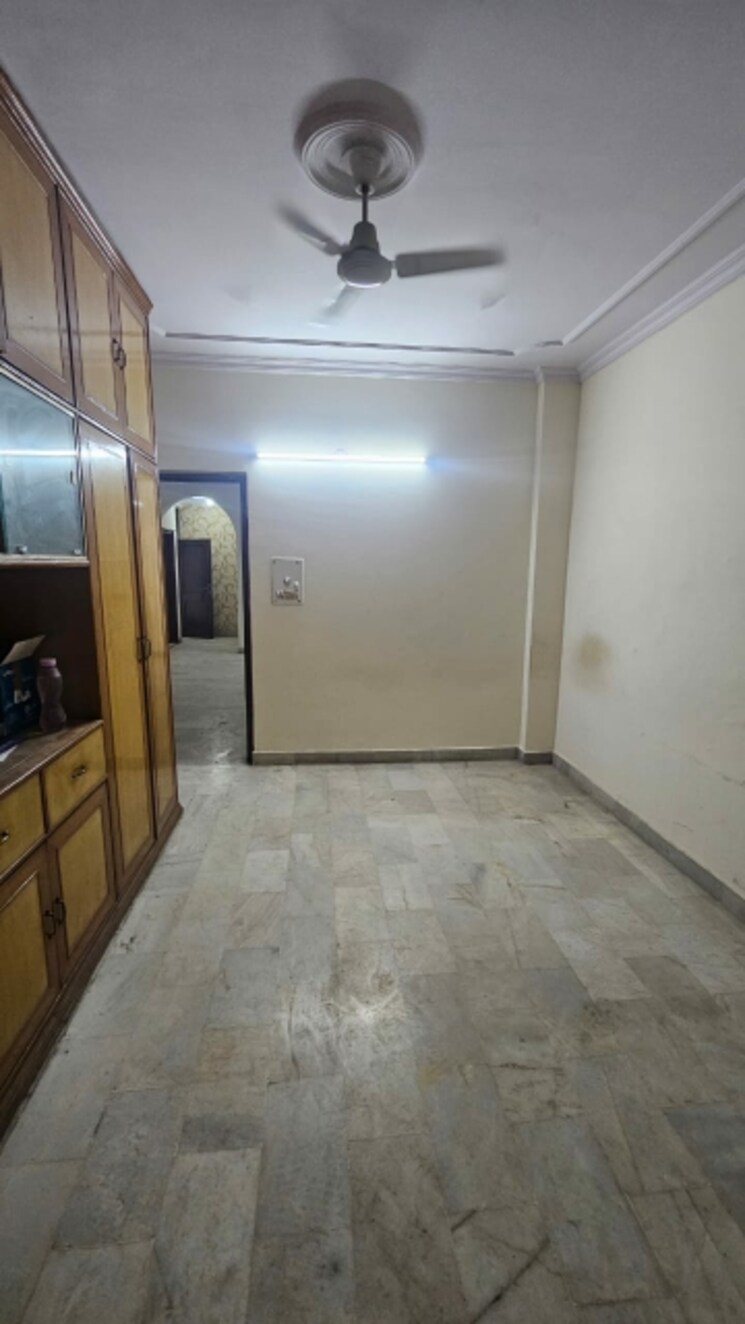Room, new rajinder nagar 3 Bedroom 1630 Sq.Ft. Builder Floor In New Rajinder Nagar Delhi 8850443