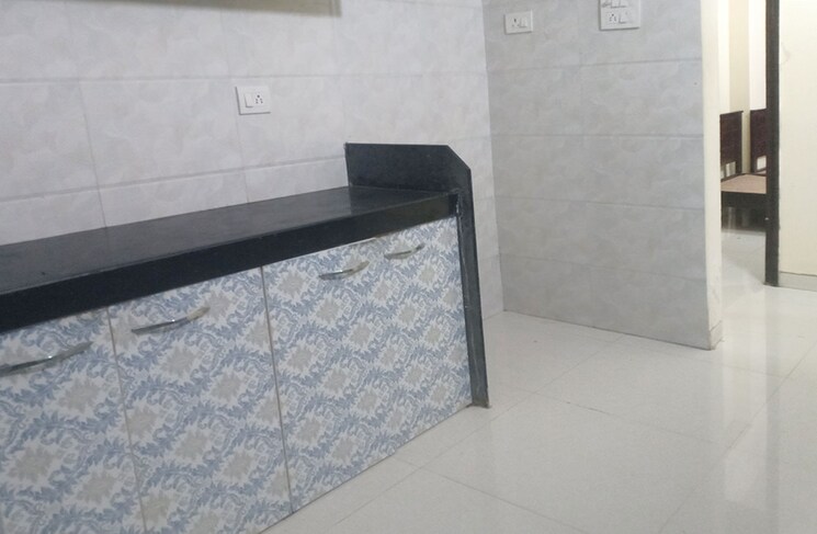 Room, thane west Pg For Girls In Thane West 8850434