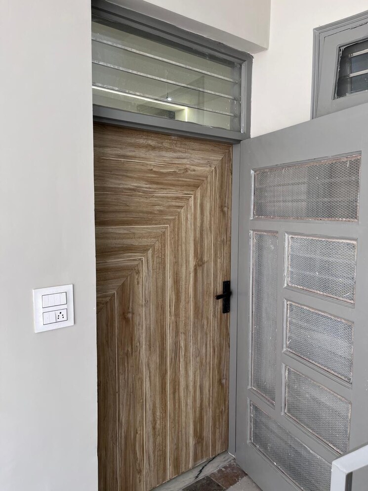 Bathroom, sector 125 4 Bedroom 90 Sq.Yd. Independent House In Sector 125 Mohali 8850445