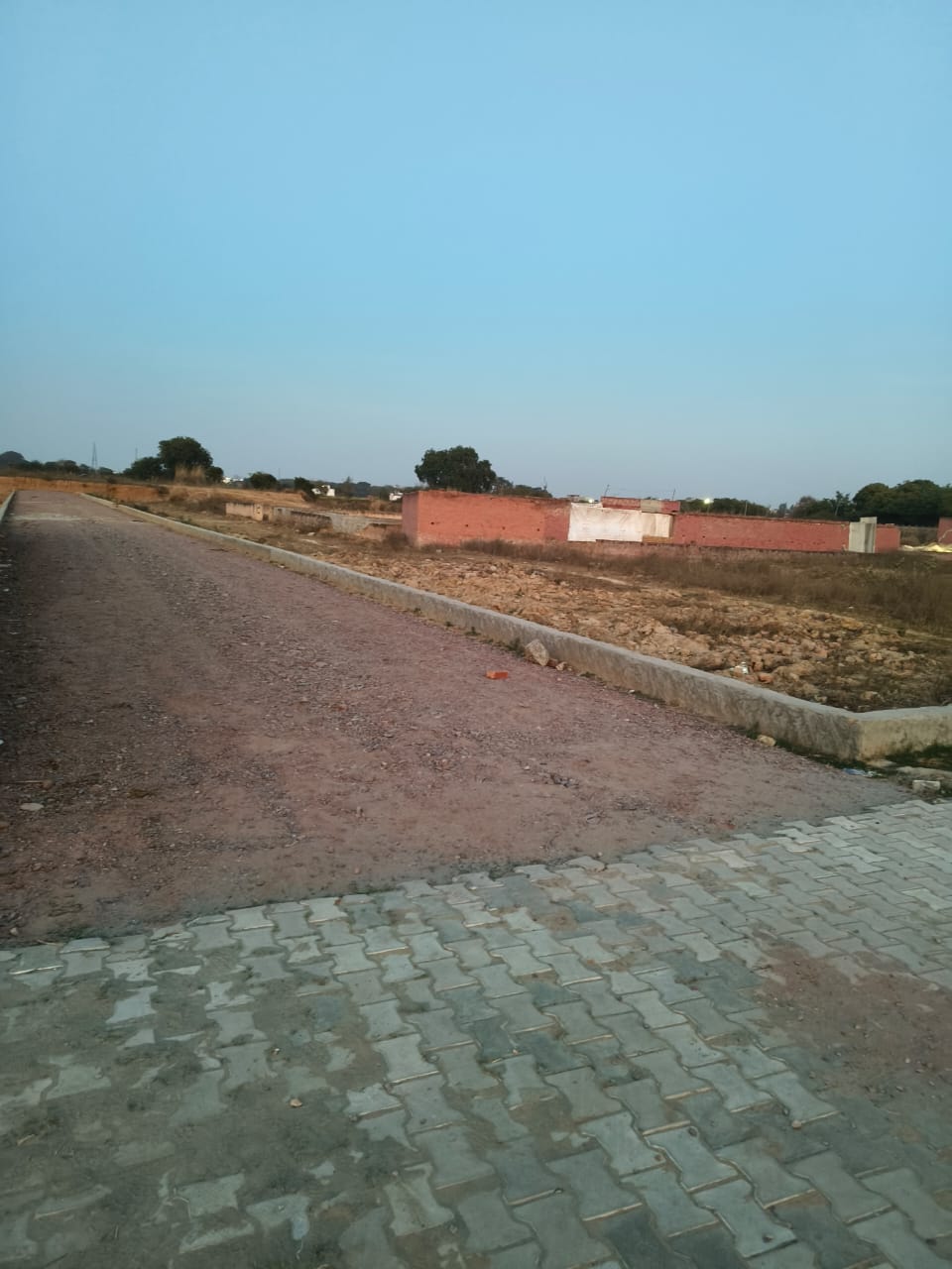 Plot For Sale in Jewar