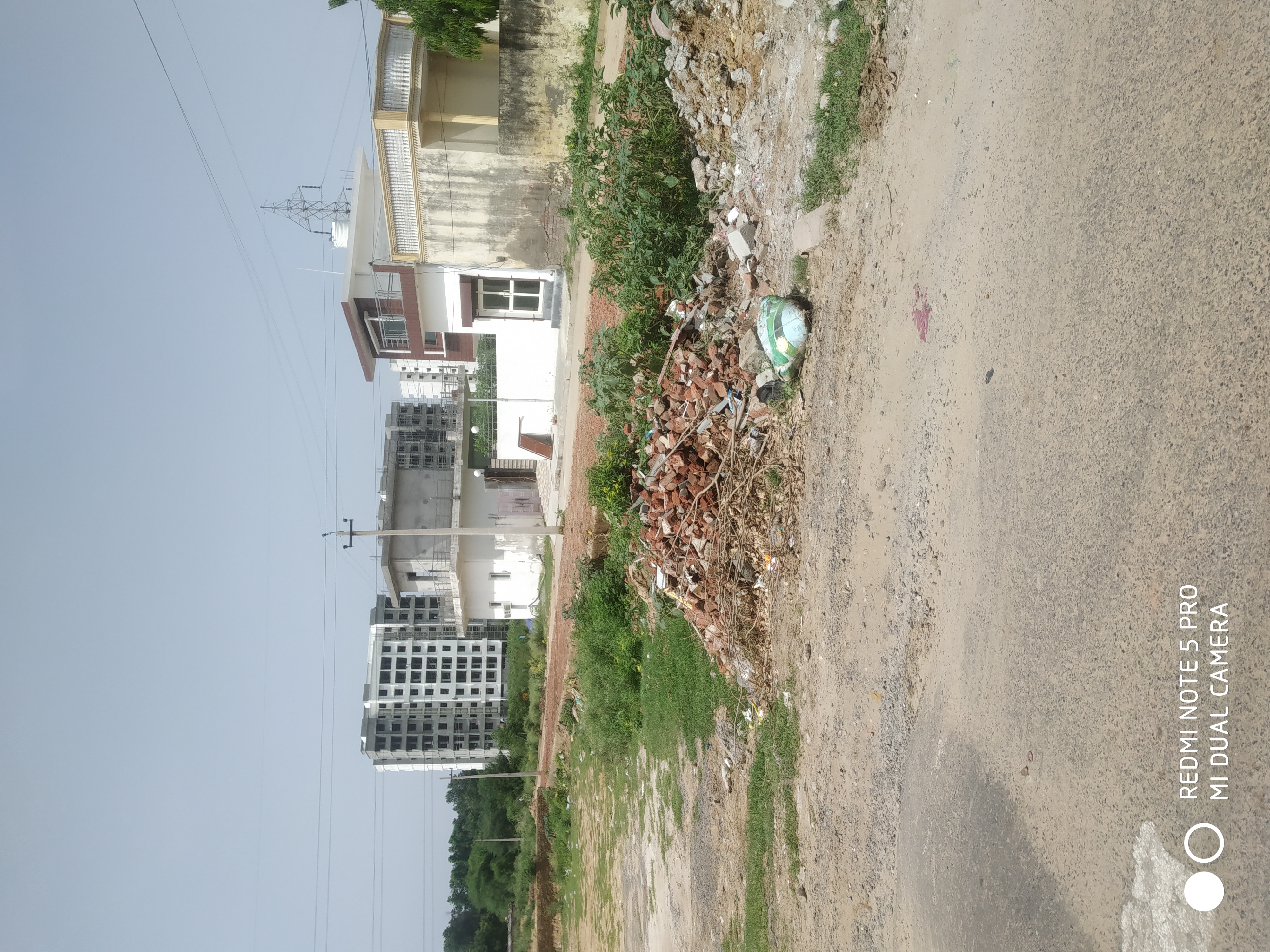 Plot For Sale in Maruti Kunj 
