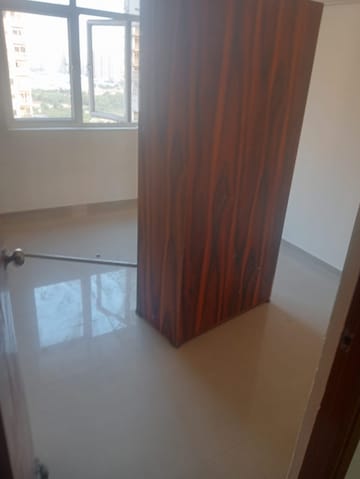 Room in 2 BHK Apartment at Mahagun Mywoods, Sector 16c Greater Noida – for Rent