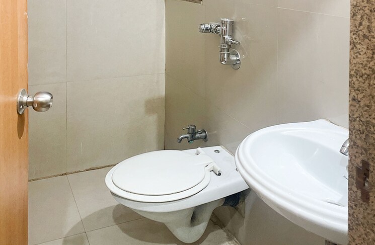 Bathroom, thane west Pg For Boys In Thane West 8850502