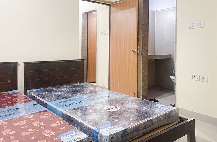 Room, thane west Pg For Boys In Thane West 8850502
