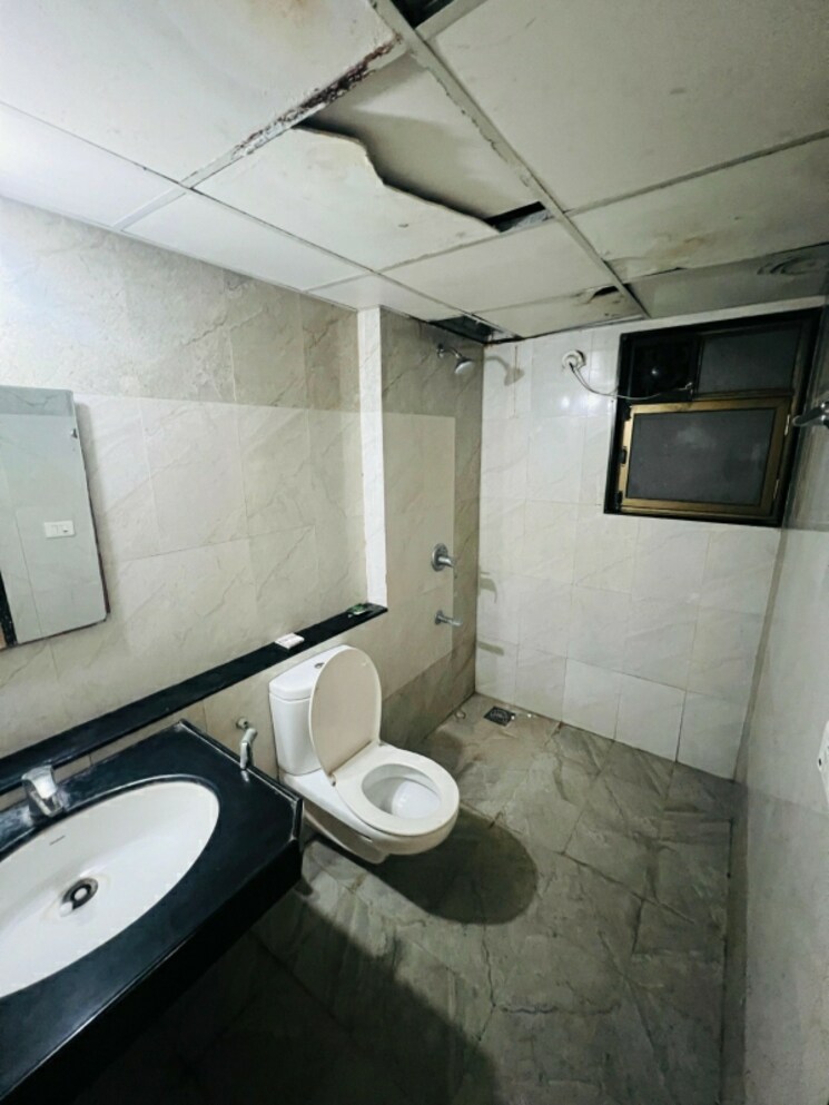 Bathroom, paranjape-blue-ridge 2 Bedroom 870 Sq.Ft. Builder Floor In Hinjewadi Pune 8850531