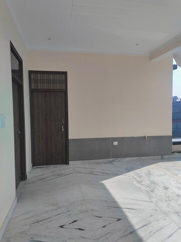 Room in 2 BHK Independent House at Kursi Road – for Rent